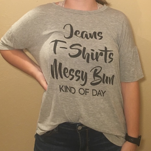 T-Shirt - Picture 1 of 3